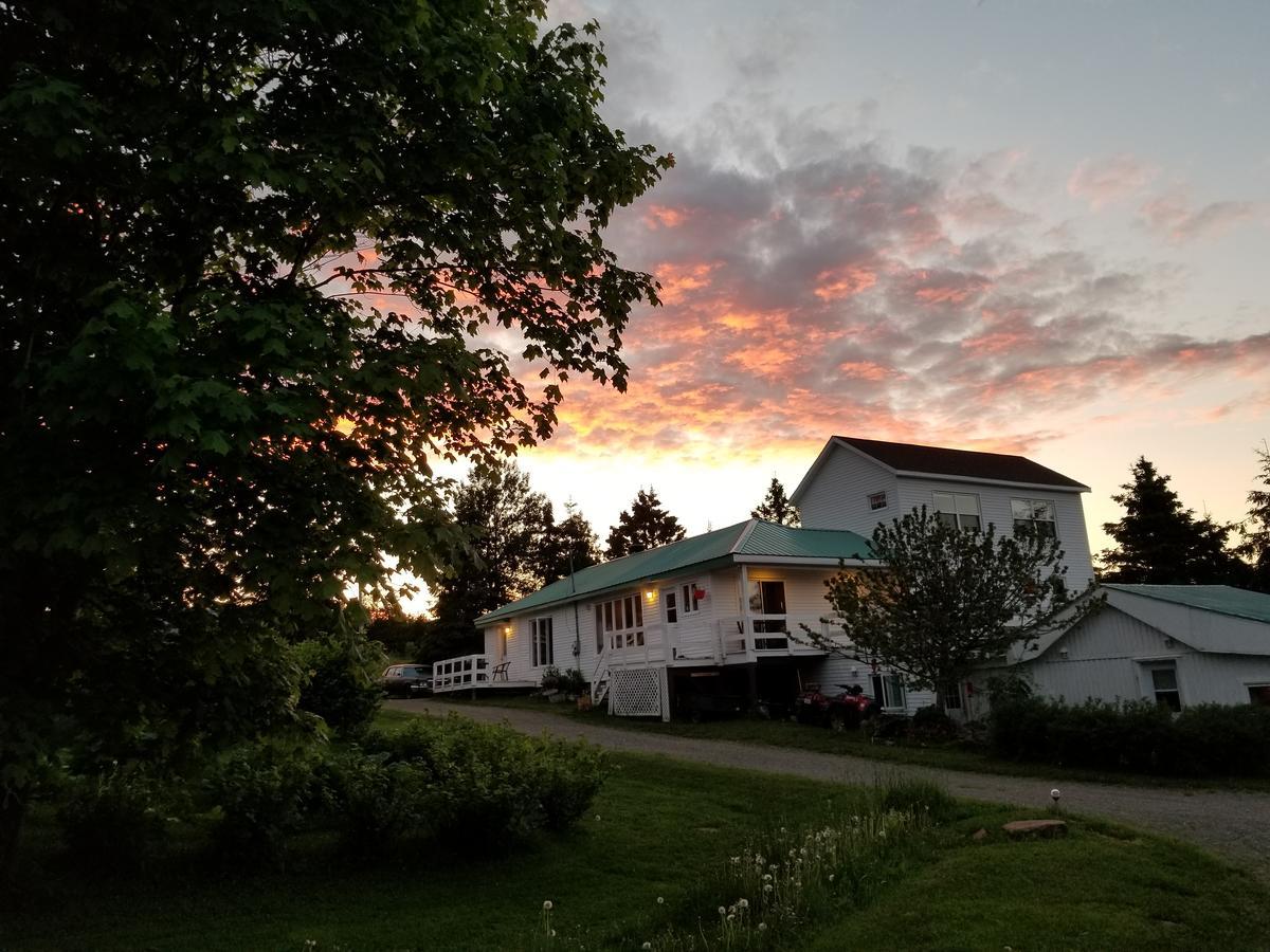 Gite Aux Jardins De L'Anse Perce Exteriér fotografie